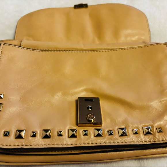 Tory Burch Priscilla Studded Tan Convertible Clutch Crossbody EUC - Picture 5 of 15